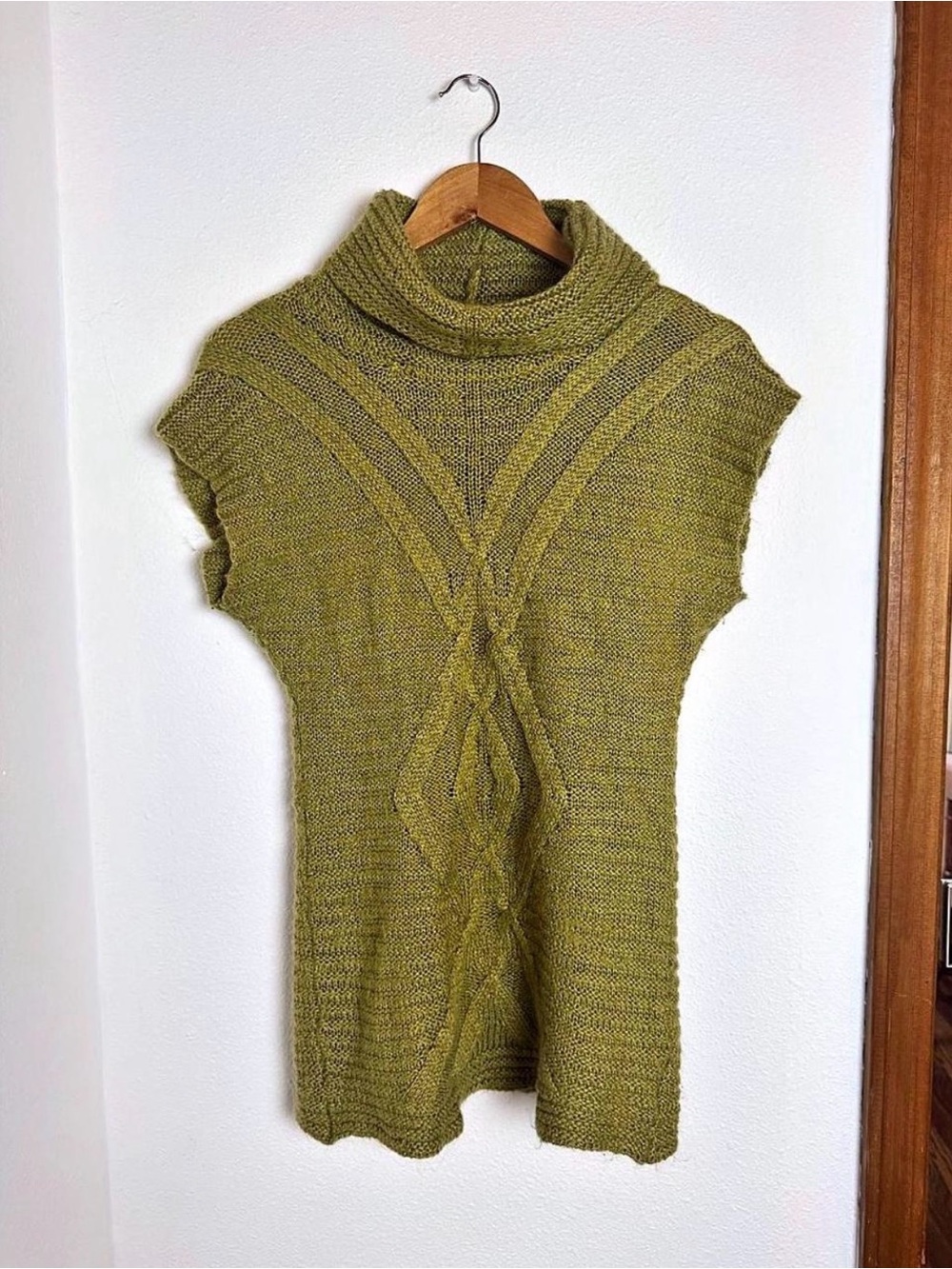 Vintage Olive Green Cable Knit Sleeveless Turtleneck Sweater